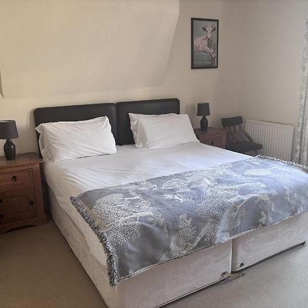The Sheldon B&B - Free Private Parking Eastbourne Bagian luar foto