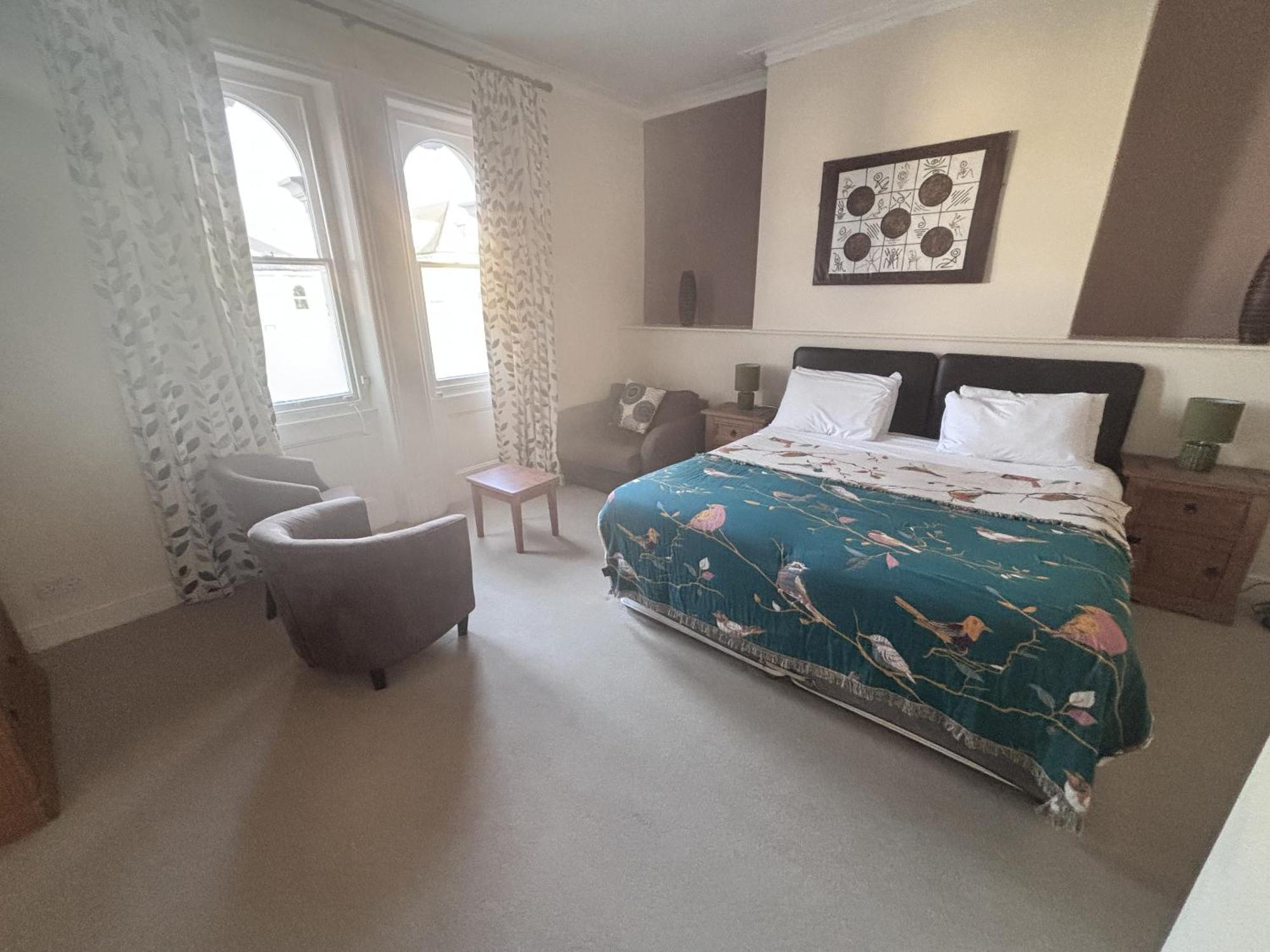The Sheldon B&B - Free Private Parking Eastbourne Bagian luar foto
