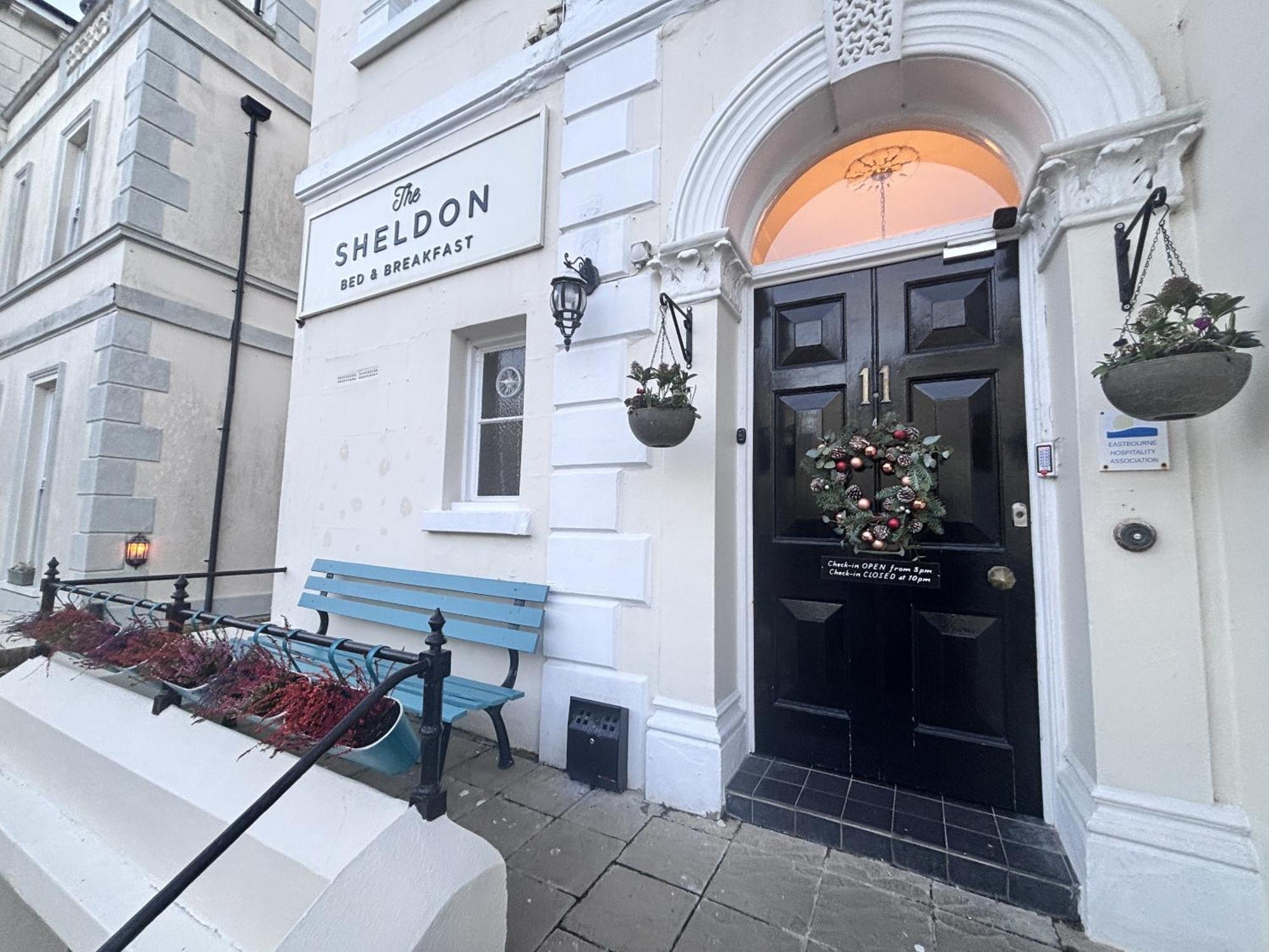 The Sheldon B&B - Free Private Parking Eastbourne Bagian luar foto